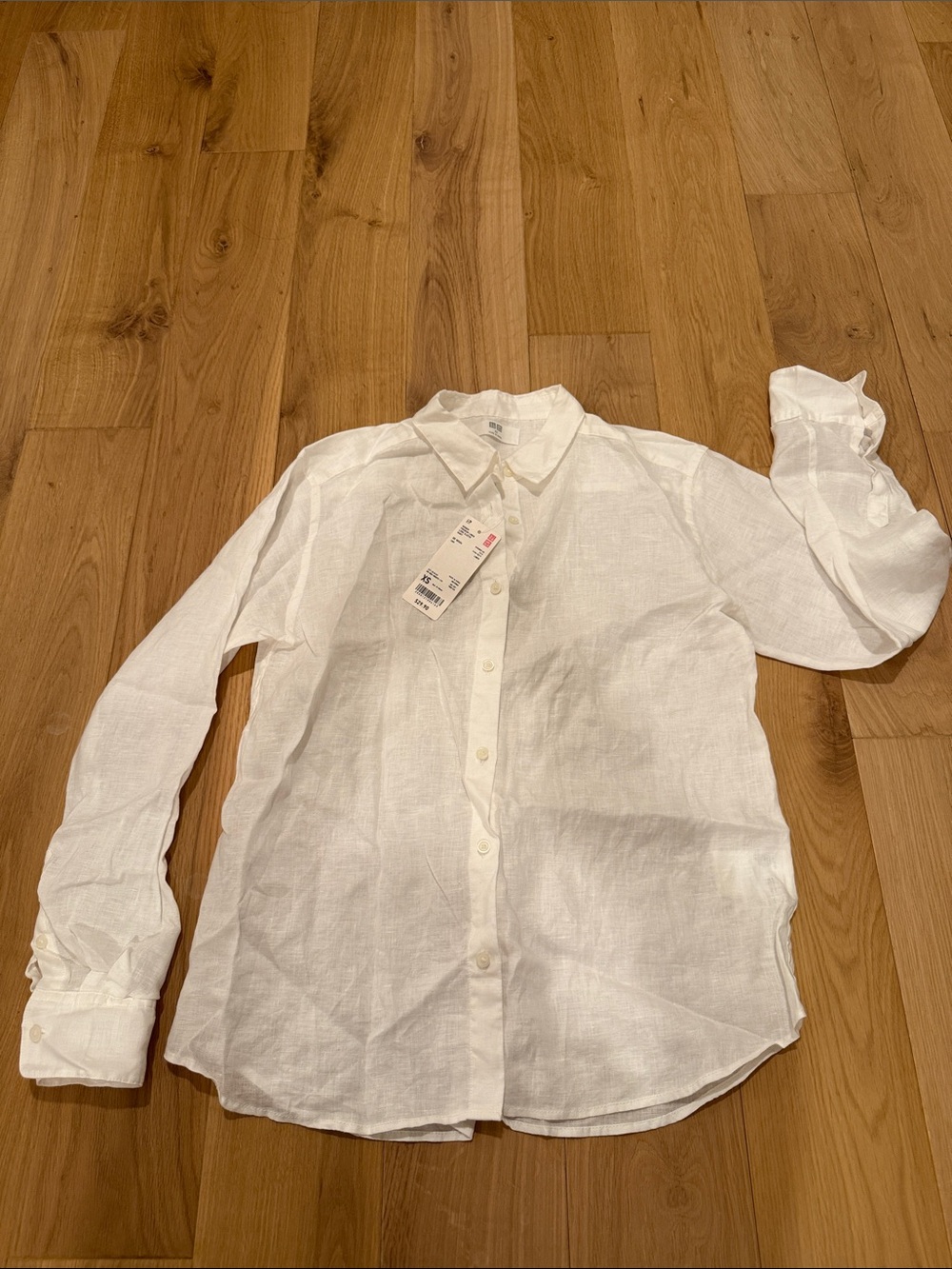 Uniqlo White Button-Up Linen Shirt